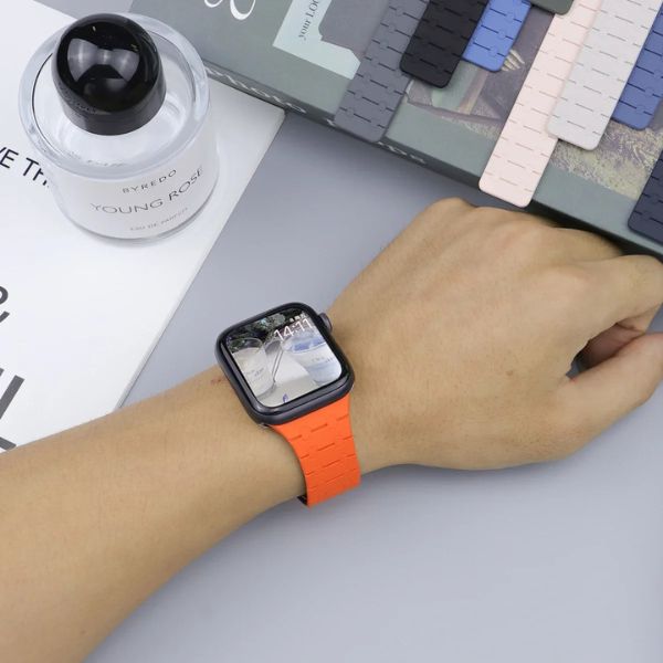 Magnetic Silicone Strap: Confort y Seguridad para Tu Apple Watch