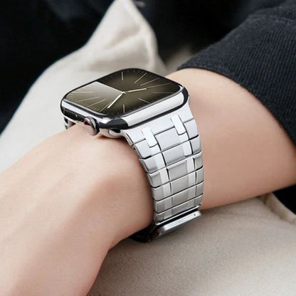 AP Frosted Stainless Steel Magnetic Band: Fuerza y Estilo para Apple Watch