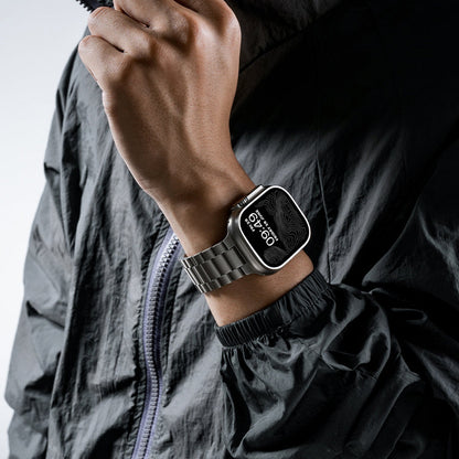 Luxury Edition - Magnetic Band: Titanio Grado 4 y DLC para Apple Watch