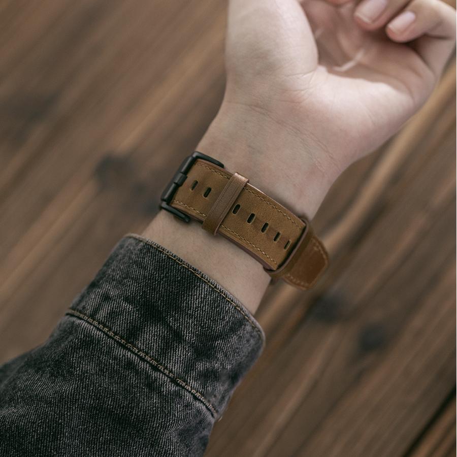 AP Leather Band: Lujo y Resistencia en Cuero Italiano para Apple Watch