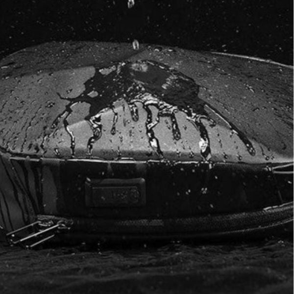 Mark Ryden Black Diamond: La Bandolera Futura con USB para Hombres